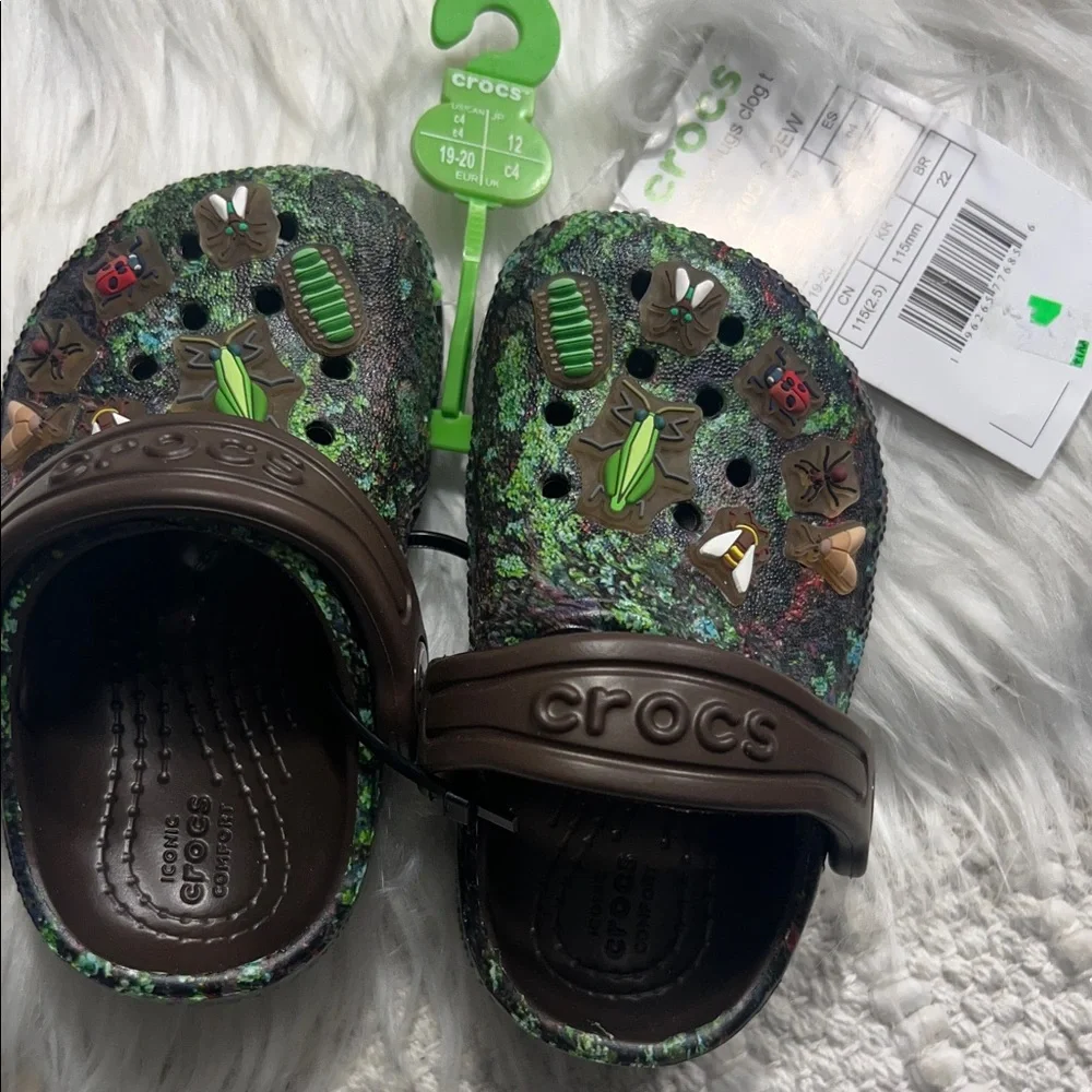 Crocs Classic Bugs Clogs Kid’s Size C4 Green and Brown